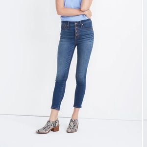 Mid Rise Skinny Crop Jeans